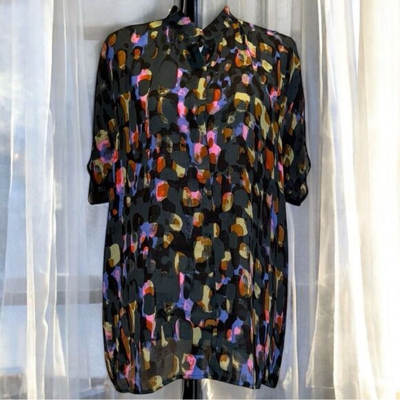 CAbi Semi Sheer Popover Blouse Size Medium - Picture 1 of 9